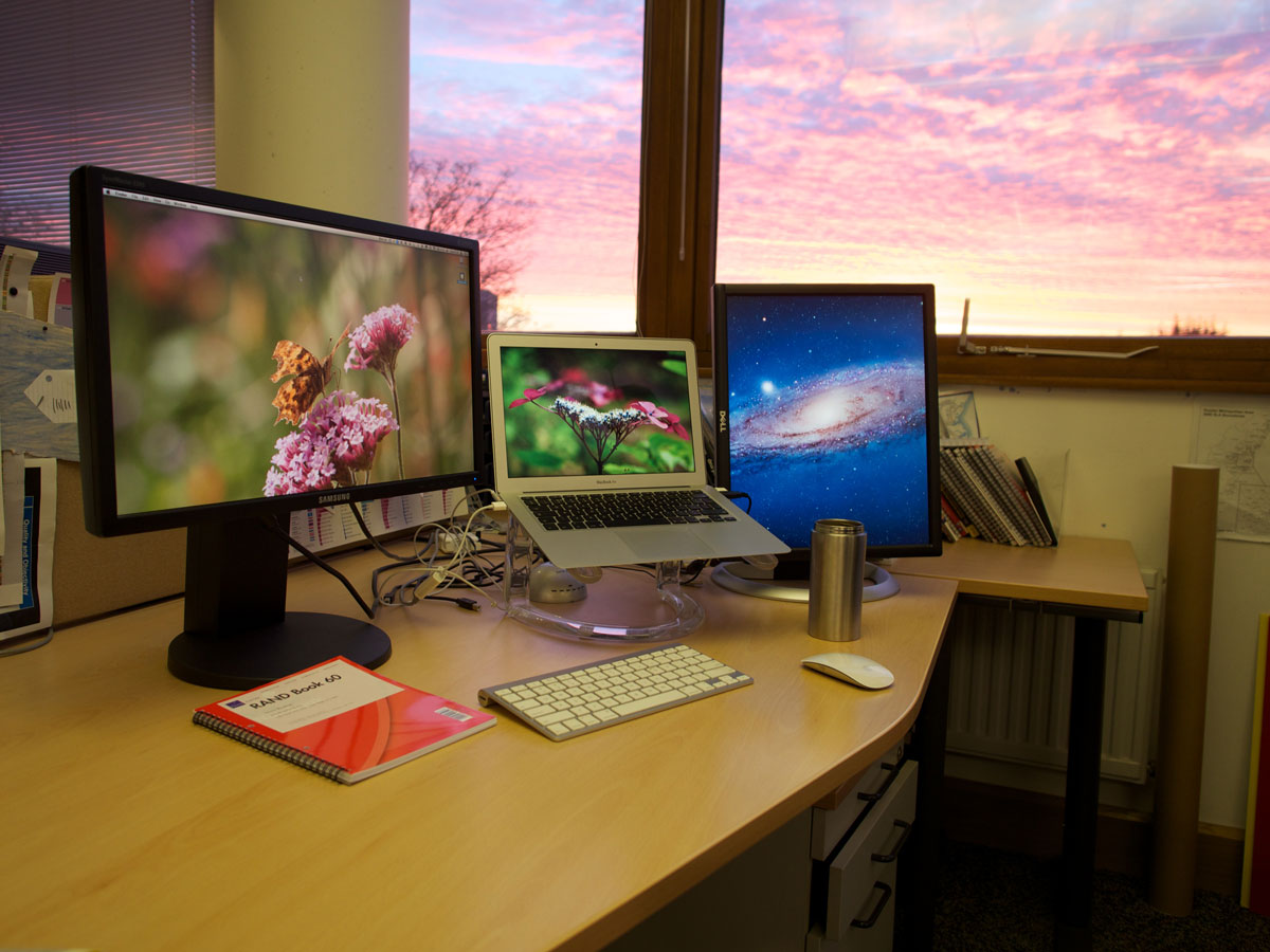 Steven Wooding's desk