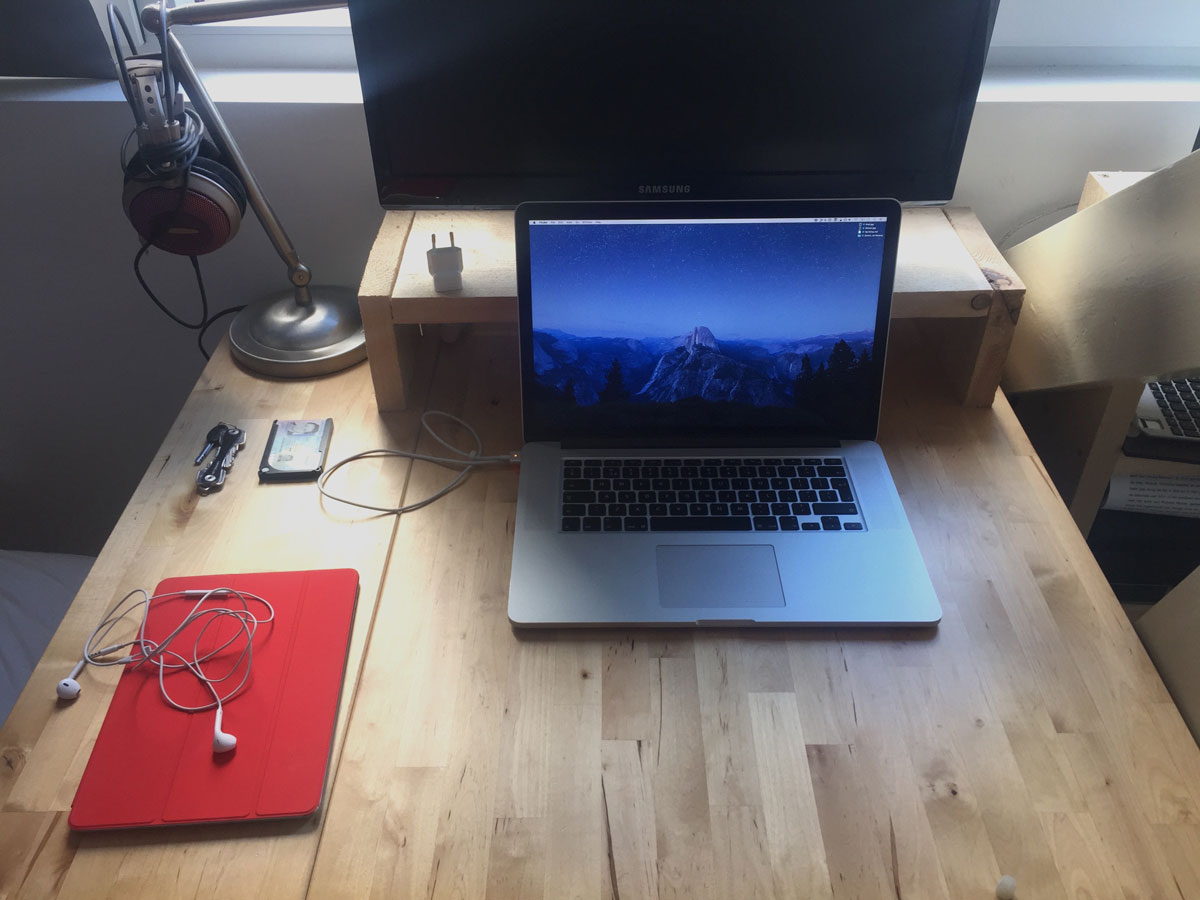 Jeroen Laven's desk