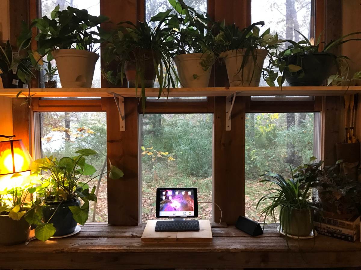 Denny Henke's shelf/desk