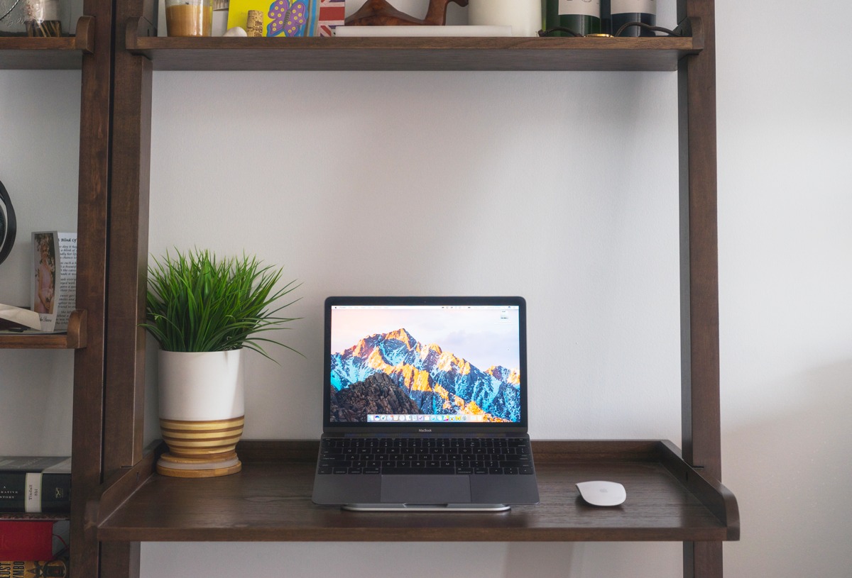 Josh Ginter's MacBook setup