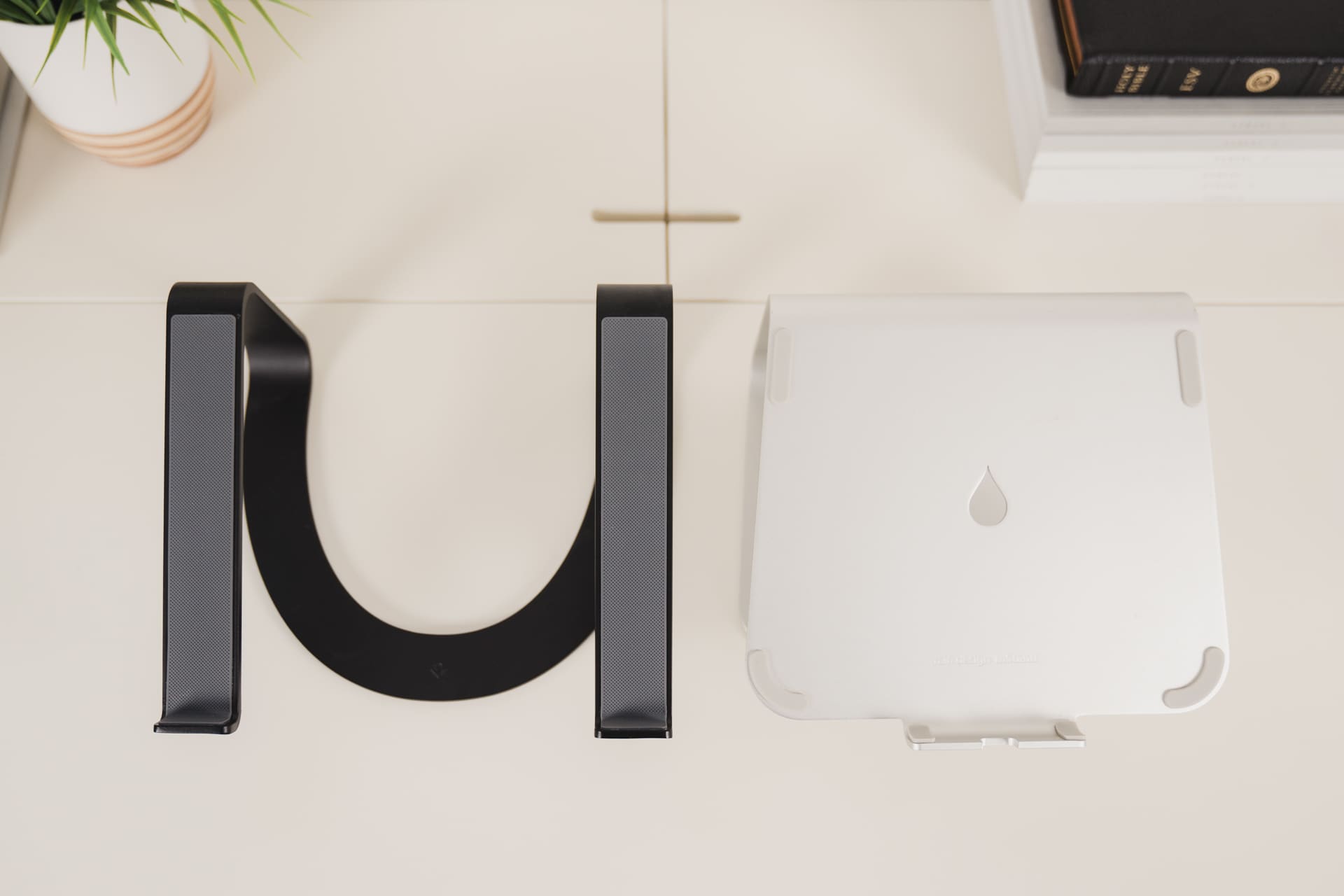 Review: Twelve South Curve SE is a minimalist Mac stand