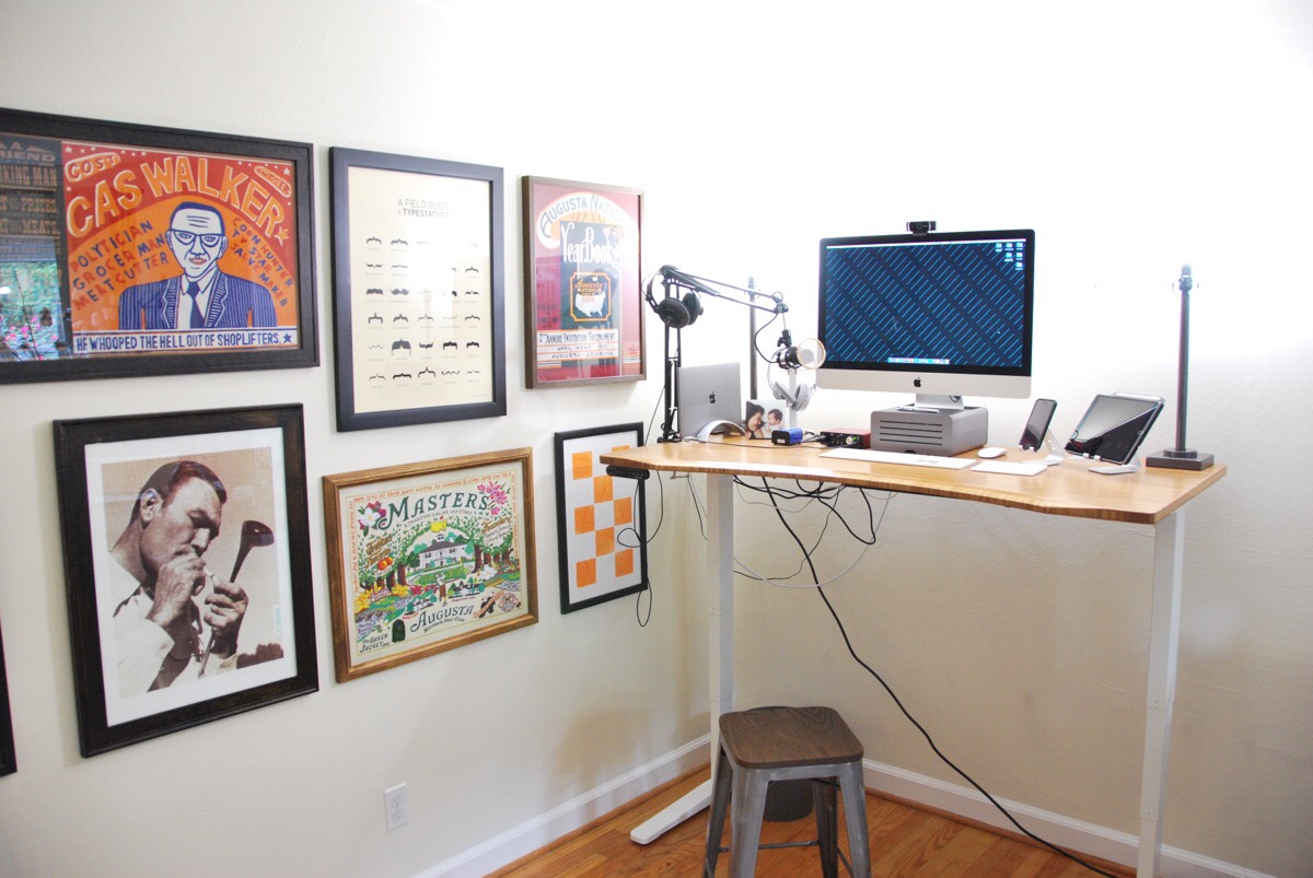 Rob Bettis' desk wide