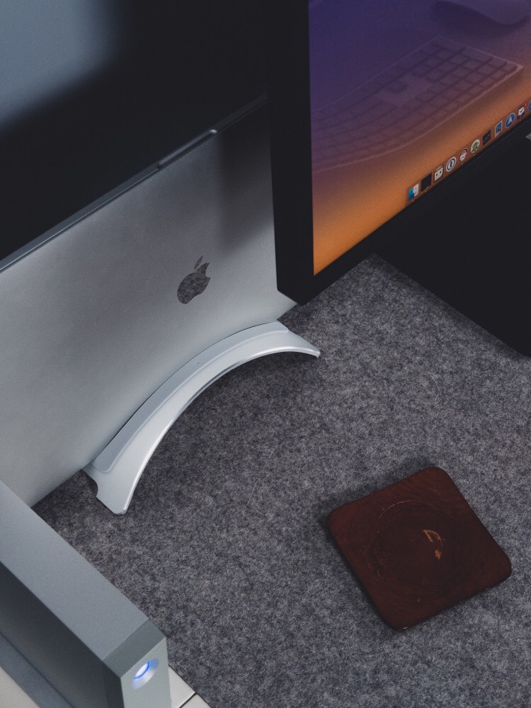 Twelve South BookArc Flex Vertical Desktop Stand for MacBook