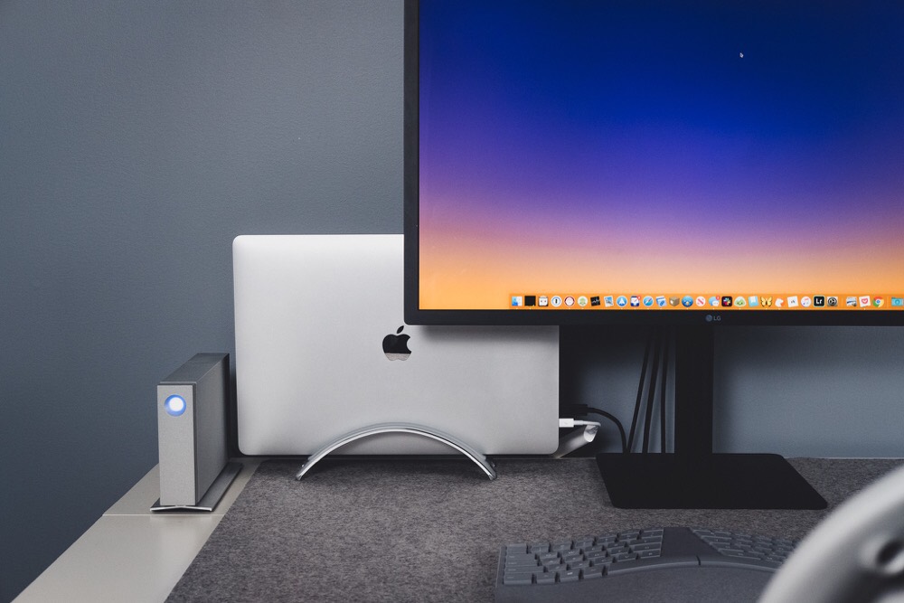 Twelve South's latest gadget returns laptop space on your desk – Pickr