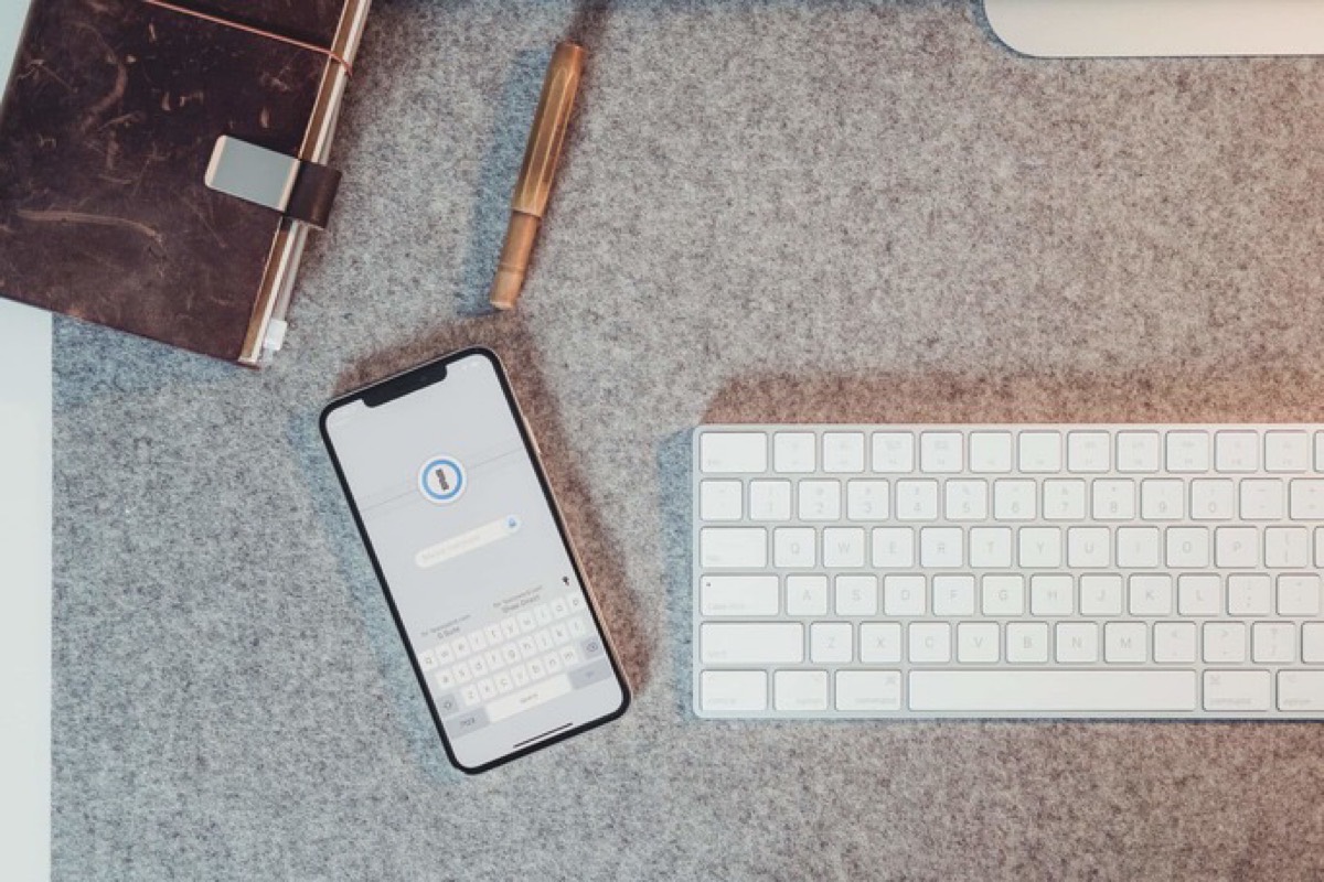 Eek! You Can Steal Passwords From This Password Manager Using the Notepad App