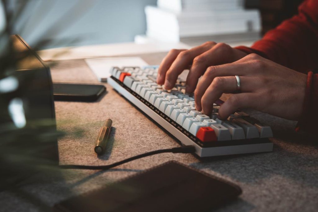 writing-keyboard-photo – The Sweet Setup