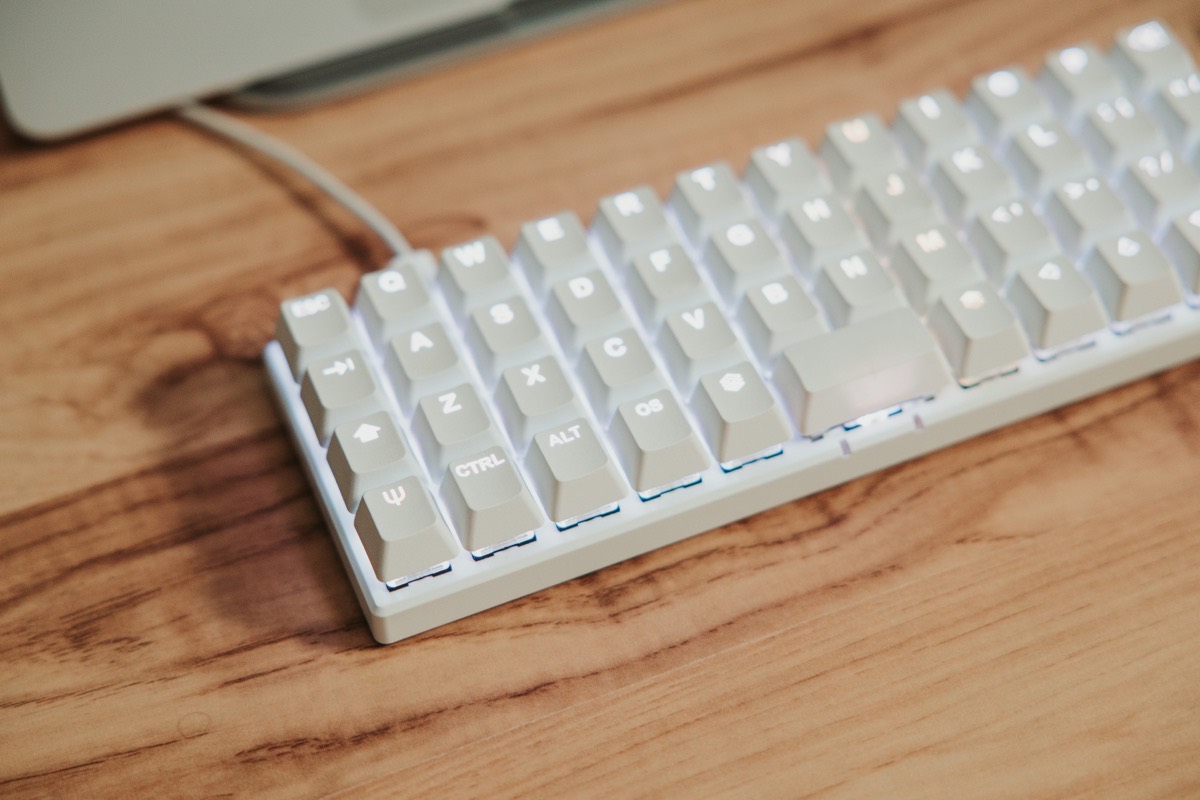 オープニング大セール】 ZSA Planck EZ White Glow - PC周辺機器