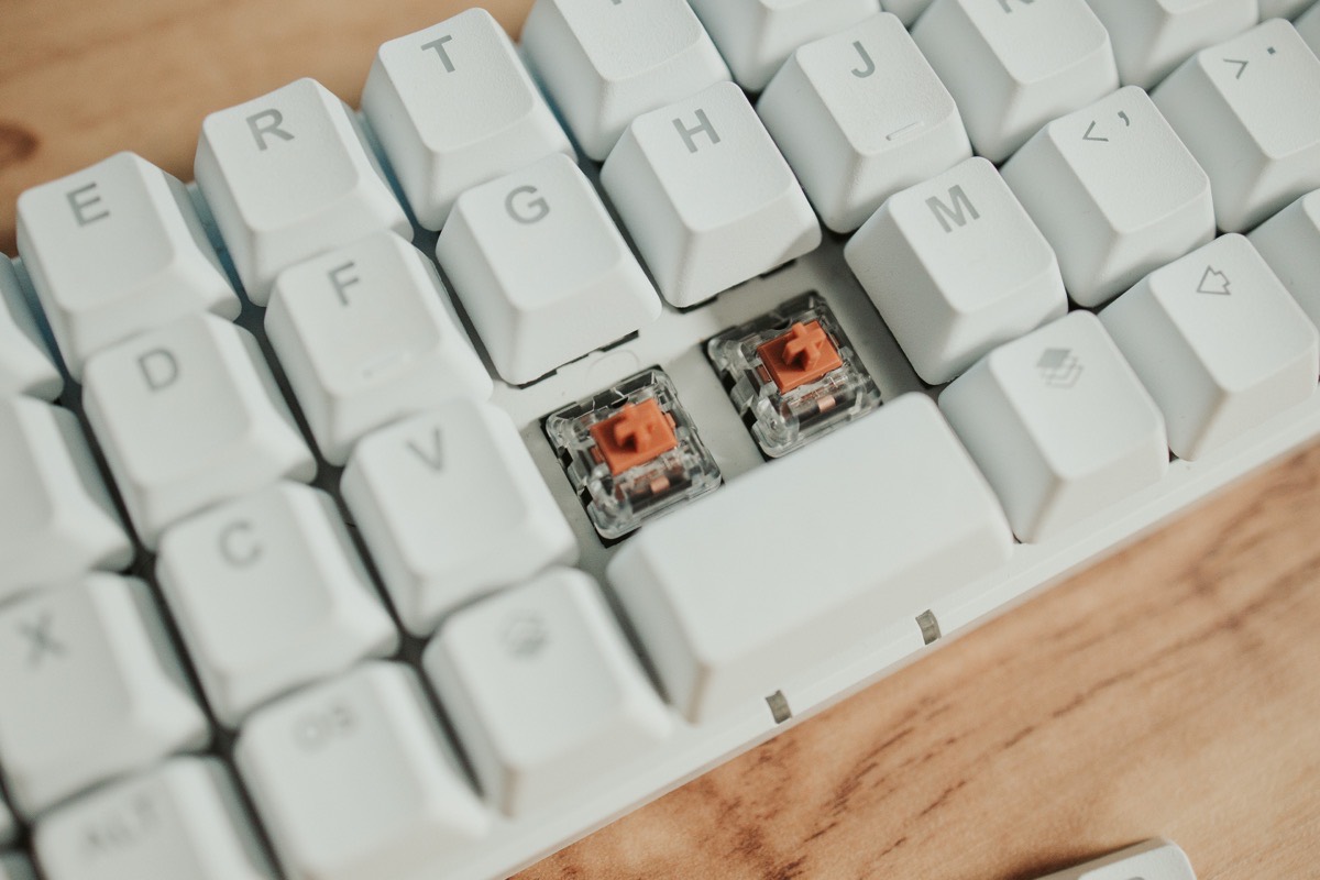 A First Impressions Review of the Planck EZ 40% Keyboard – The