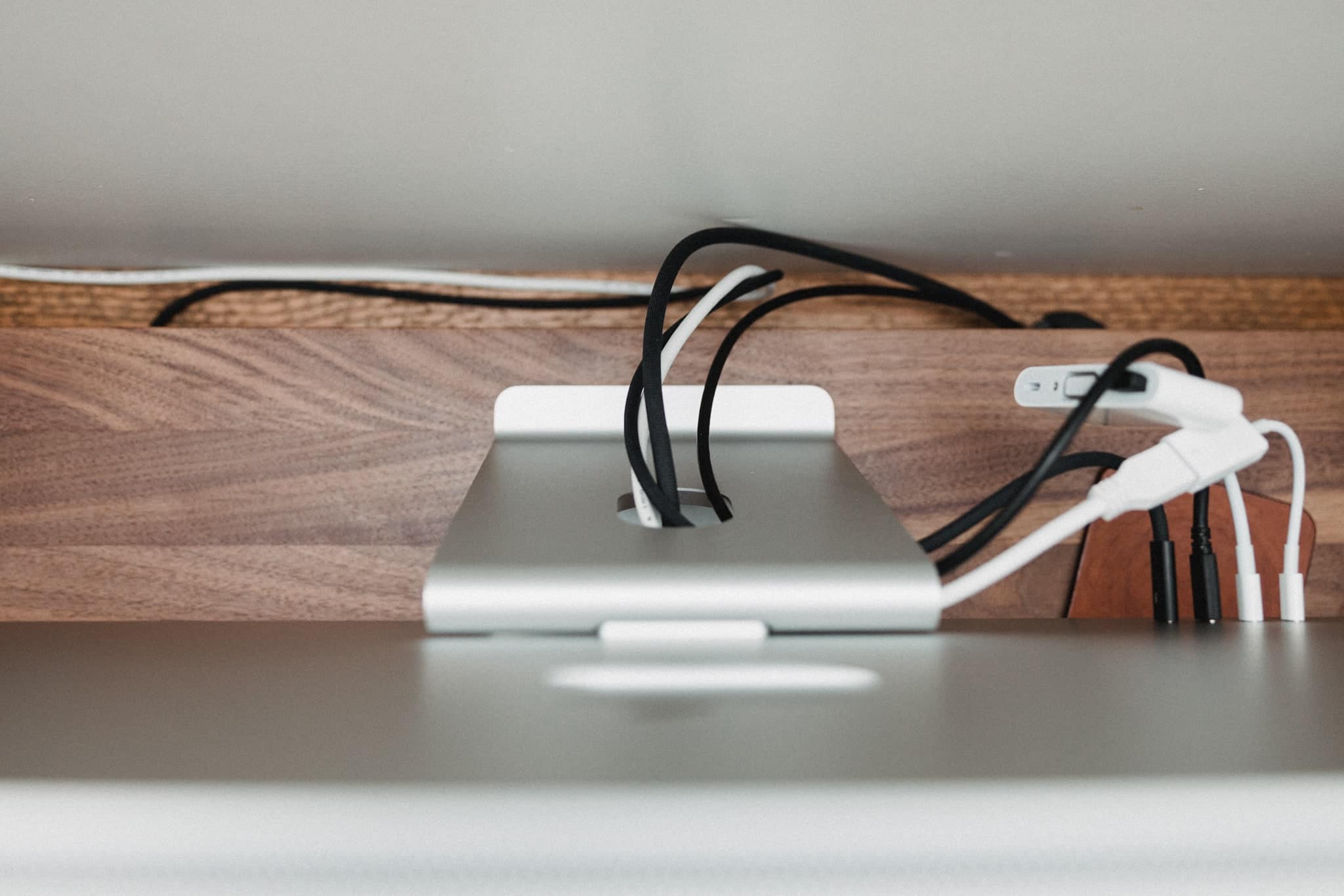 Should You Use A Desk Shelf? Type Of Desk Shelf Is Right For You